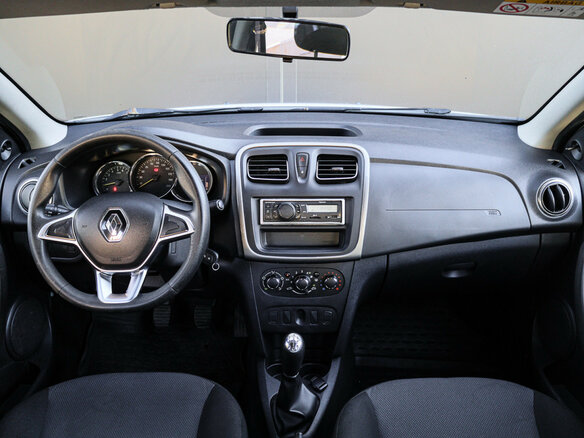 2018 Renault Logan II Рестайлинг, белый, 670000 рублей - вид 8