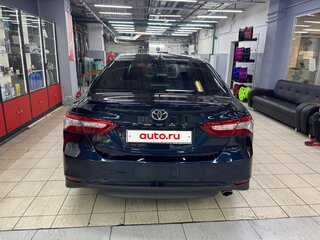 2020 Toyota Camry VIII (XV70), синий, 3000000 рублей, вид 2