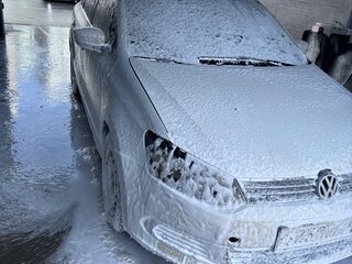 2014 Volkswagen Polo V, белый, 670000 рублей, вид 2