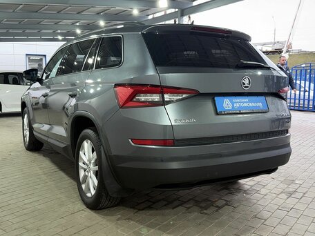 2018 Skoda Kodiaq I, серый, 2399000 рублей, вид 3