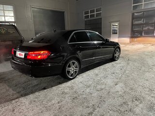 2012 Mercedes-Benz E-Класс 200 7G-Tronic IV (W212, S212, C207), чёрный, 1500000 рублей, вид 3