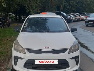 2019 Kia Rio IV, белый, 700000 рублей, вид 1