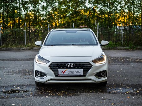 2018 Hyundai Solaris II, белый, 1270000 рублей, вид 3