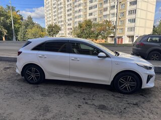 2018 Kia Ceed III, белый, 1450000 рублей, вид 2