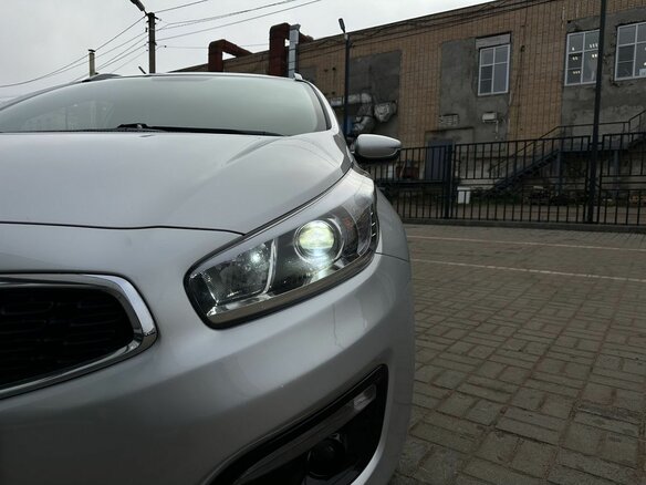 2018 Kia Ceed II Рестайлинг, серебристый, 1550000 рублей - вид 27