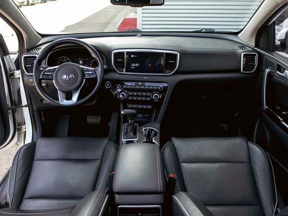 2021 Kia Sportage IV Рестайлинг, белый, 2095000 рублей - вид 15