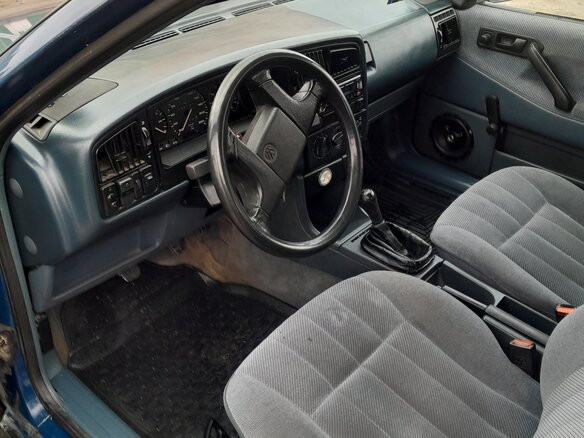 1990 Volkswagen Passat B3, синий - вид 5