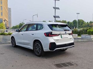 2026 BMW iX1 eDrive 25L, белый, 3865000 рублей, вид 3