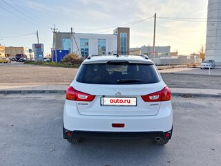 2014 Mitsubishi ASX I Рестайлинг, белый, 1010000 рублей, вид 2