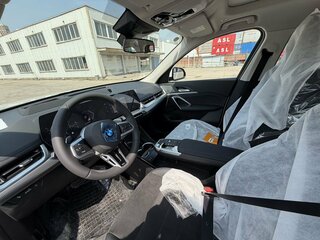 2026 BMW X1 Long 25Li xDrive III (U11/U12), белый, 6390000 рублей, вид 4