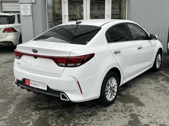 2021 Kia Rio IV Рестайлинг, белый, 1849000 рублей - вид 6