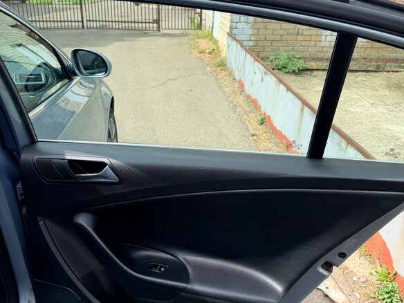 2010 Volkswagen Passat B6, серый, 700000 рублей - вид 9