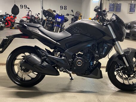 2021 Bajaj Dominar 400, чёрный, 350000 рублей, вид 1