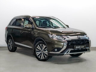 2020 Mitsubishi Outlander III Рестайлинг 3, коричневый, 2375000 рублей, вид 3