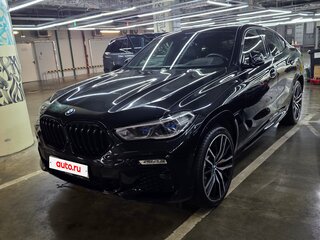 2021 BMW X6 40i III (G06), чёрный, 8600000 рублей, вид 1