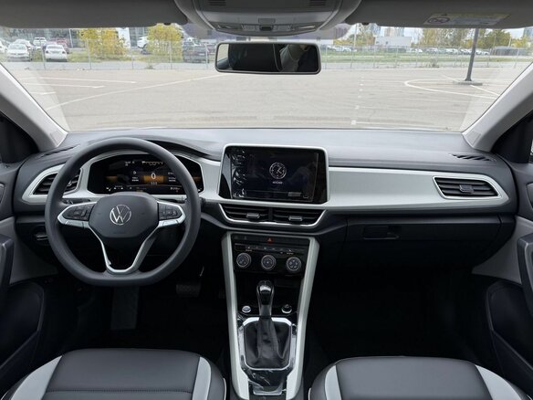 2026 Volkswagen T-Roc I (China Market) Рестайлинг, серый, 3050000 рублей - вид 27