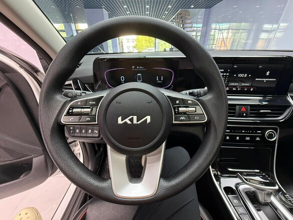 2023 Kia Seltos I Рестайлинг, белый - вид 9