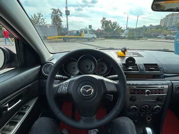 2006 Mazda 3 I (BK) Рестайлинг, красный, 232000 рублей - вид 9