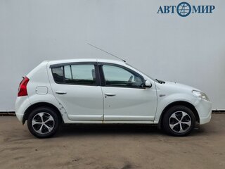 2012 Renault Sandero I, белый, 295000 рублей, вид 4