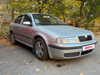 2004 Skoda Octavia I (A4) Рестайлинг, серебристый, 401777 рублей, вид 1
