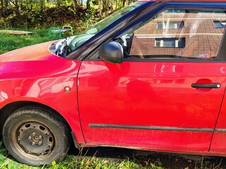 2009 Skoda Fabia II, красный, 350000 рублей, вид 4