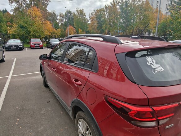 2018 Kia Rio X-Line IV, красный, 1650000 рублей - вид 2