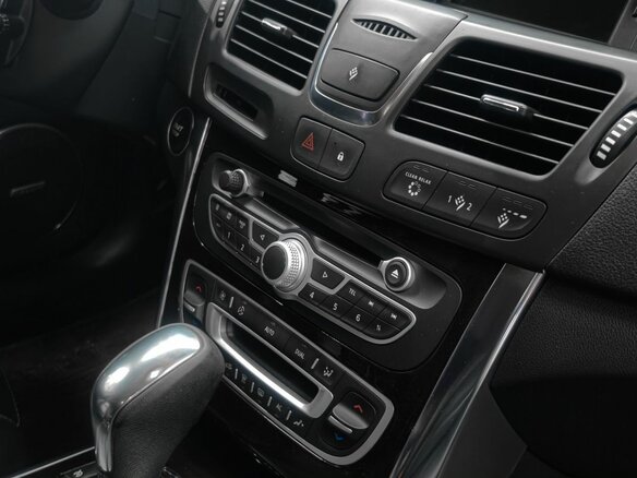 2012 Renault Latitude I, чёрный, 1139900 рублей - вид 14