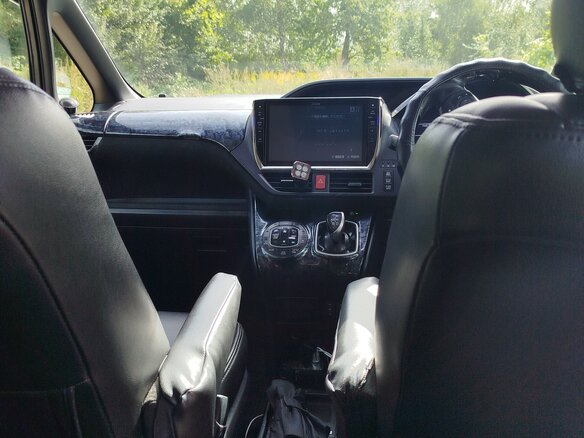 2015 Toyota Voxy III (R80), чёрный, 2200000 рублей - вид 10