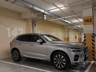 2022 Volvo XC60 II Рестайлинг, серый, 5500000 рублей, вид 4