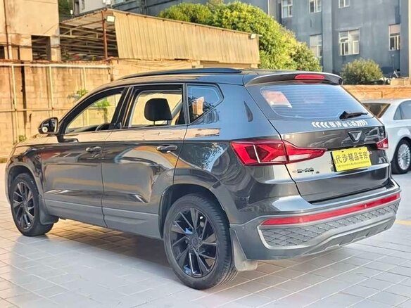2023 Jetta VS5 I Рестайлинг, чёрный - вид 5