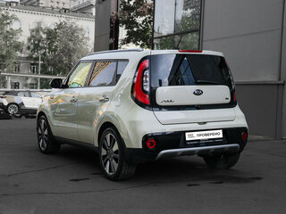 2018 Kia Soul II Рестайлинг, бежевый, 1598000 рублей, вид 4
