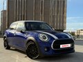 2019 Mini Hatch Cooper III (F55/F56) Рестайлинг, синий - вид 9