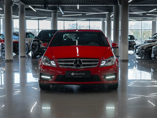 2013 Mercedes-Benz C-Класс 250 III (W204) Рестайлинг, красный, 1680000 рублей, вид 3