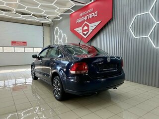 2014 Volkswagen Polo V, синий, 631000 рублей, вид 4