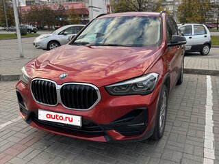 2020 BMW X1 18d xDrive II (F48) Рестайлинг, красный, 3700000 рублей, вид 2