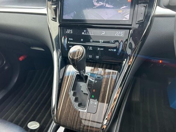 2015 Toyota Harrier III (XU60), белый, 1950055 рублей - вид 17