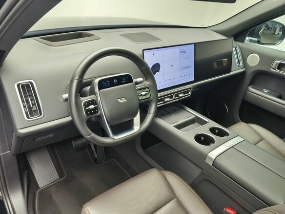 2023 Li Auto (Lixiang) L9 44.5 kWh I, чёрный, 7279000 рублей - вид 7