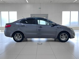 2014 Kia Rio III, серый, 830000 рублей, вид 4