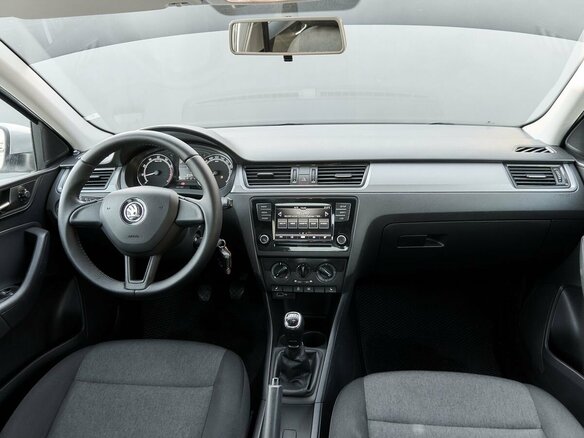 2019 Skoda Rapid I Рестайлинг, серебристый, 987000 рублей - вид 6