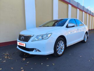 2012 Toyota Camry VII (XV50), белый, 1287000 рублей, вид 1