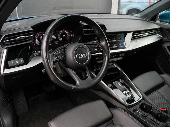 2020 Audi A3 Sportback 35 TFSI IV (8Y), синий, 2690000 рублей - вид 10