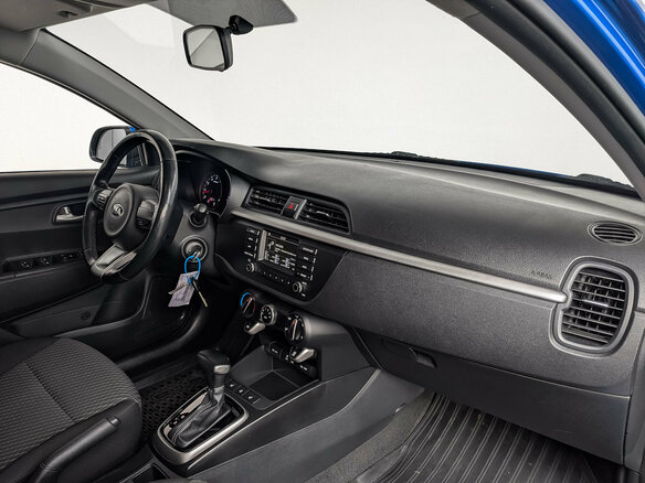 2018 Kia Rio IV, синий, 1425000 рублей - вид 12