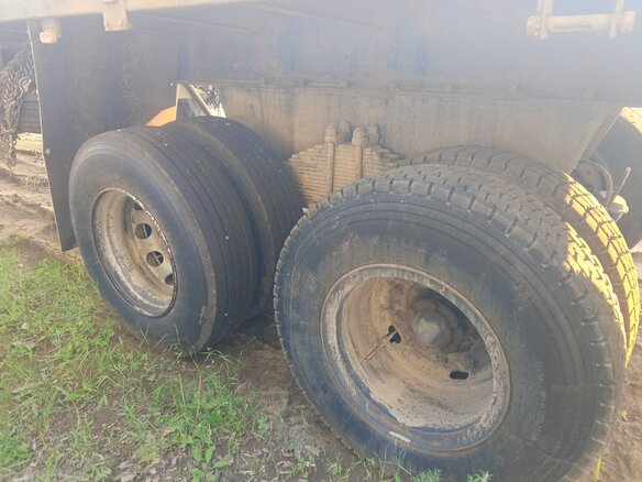 2006 Iveco Trakker, чёрный, 2500000 рублей - вид 9
