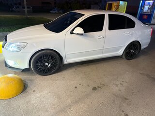 2012 Skoda Octavia II (A5) Рестайлинг, белый, 870000 рублей, вид 5
