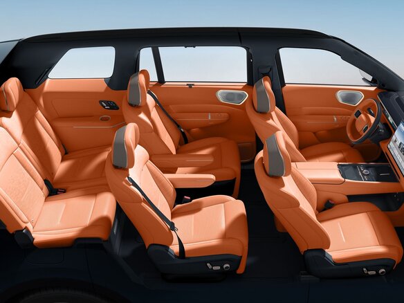 2026 Lynk & Co 900, белый - вид 7