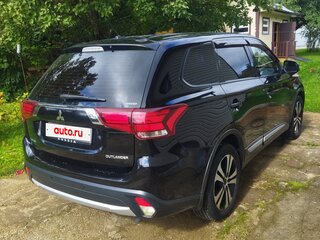 2015 Mitsubishi Outlander III Рестайлинг 2, чёрный, 1640000 рублей, вид 5
