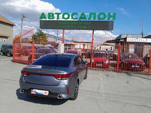 2020 Kia Rio IV Рестайлинг, серый, 1718000 рублей - вид 11