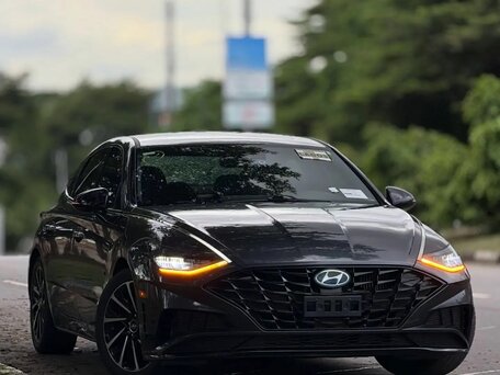 2022 Hyundai Sonata VIII (DN8), серый, 2400000 рублей, вид 3