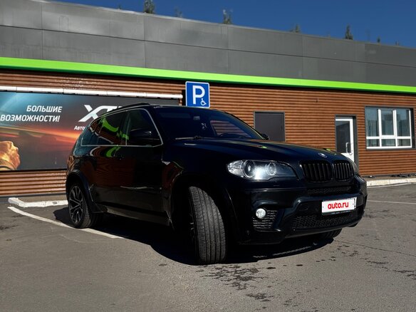 2011 BMW X5 40d II (E70) Рестайлинг, чёрный - вид 1