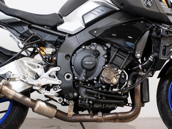 2017 Yamaha MT-10SP, чёрный, 1100000 рублей - вид 9